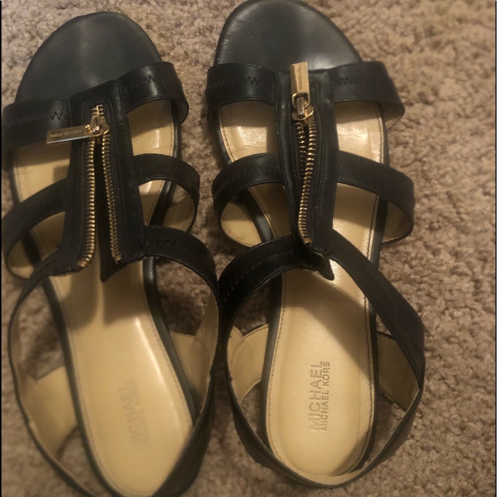 Women’s sandals